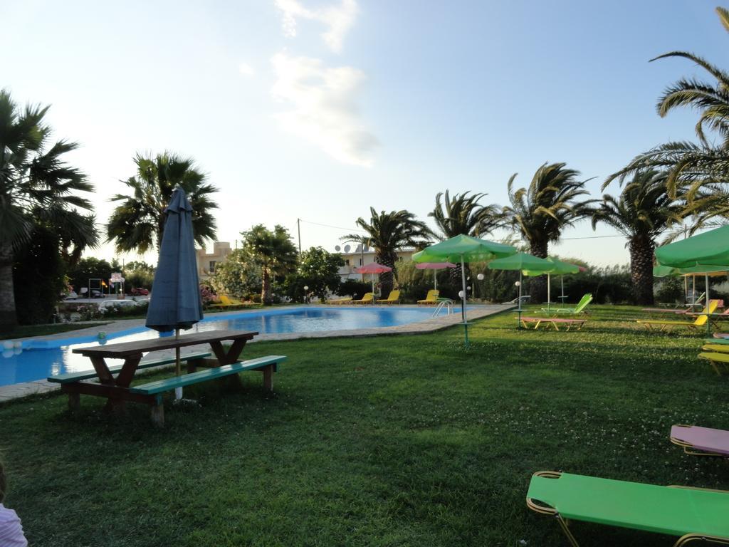 Pardalakis Studios Gerani  Extérieur photo