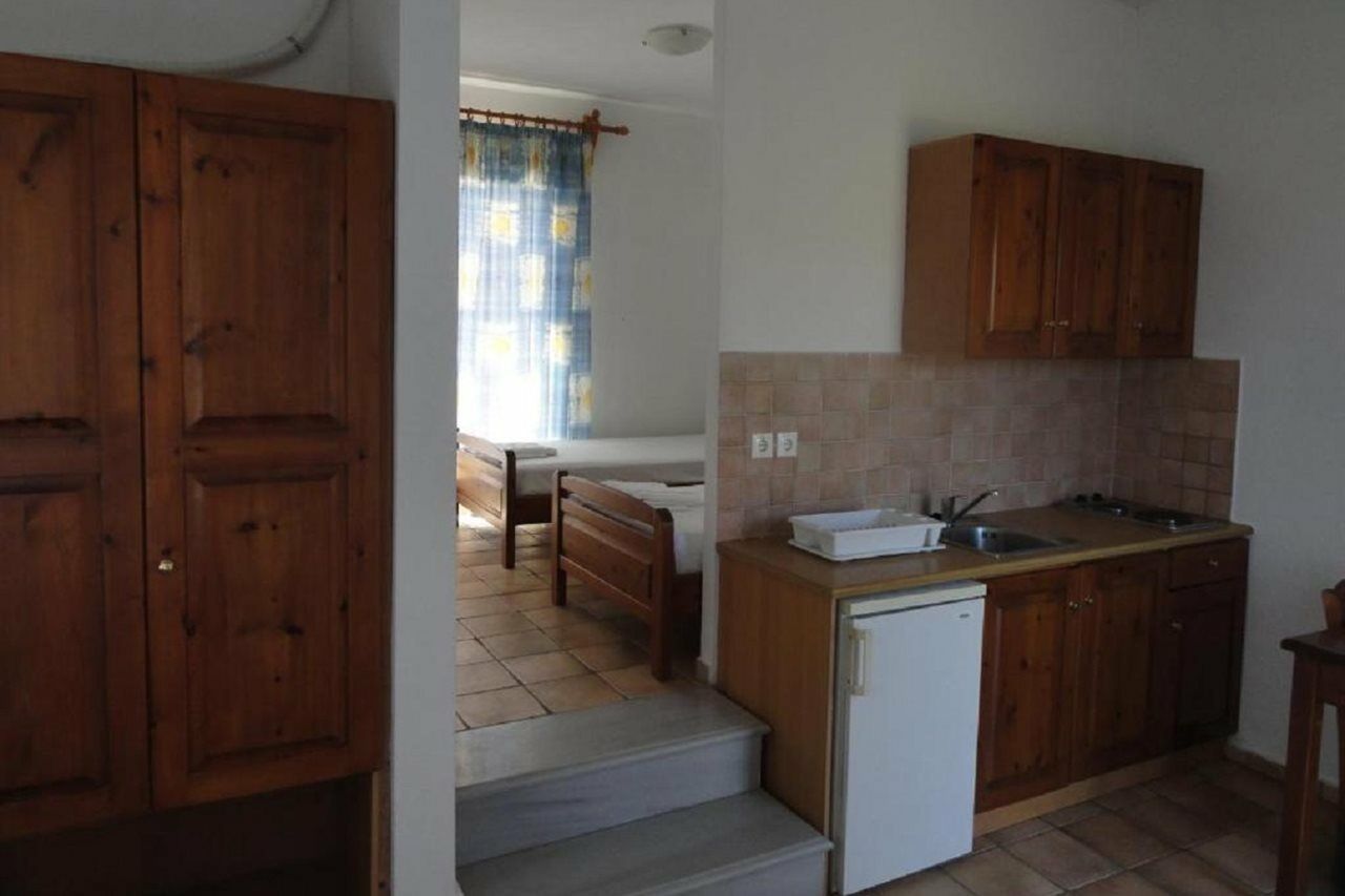 Pardalakis Studios Gerani  Extérieur photo